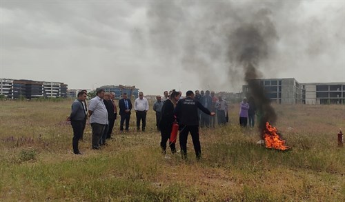 HÜKÜMET KONAĞI PERSONELİNE YANGIN TATBİKATI EĞİTİMİ